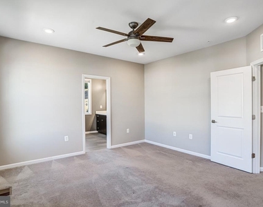 23230 Milltown Knoll Square - Photo Thumbnail 10