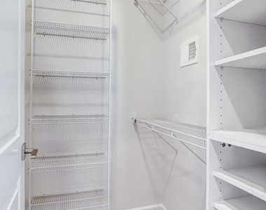 23230 Milltown Knoll Square - Photo Thumbnail 13