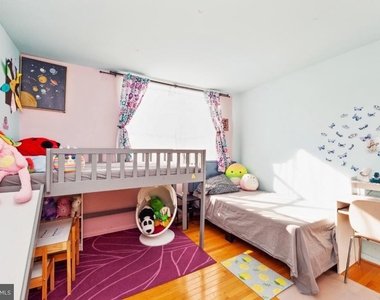8308 Southern Oaks Court - Photo Thumbnail 24