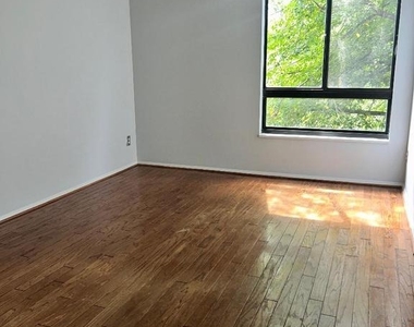 1800 Old Meadow Road - Photo Thumbnail 12