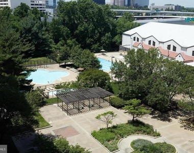 1800 Old Meadow Road - Photo Thumbnail 7