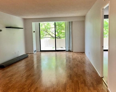 1800 Old Meadow Road - Photo Thumbnail 10