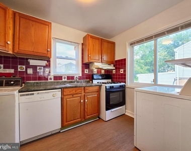 5818 Fifer Drive - Photo Thumbnail 5