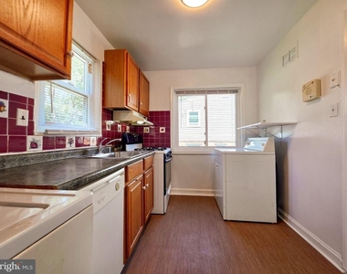 5818 Fifer Drive - Photo Thumbnail 6