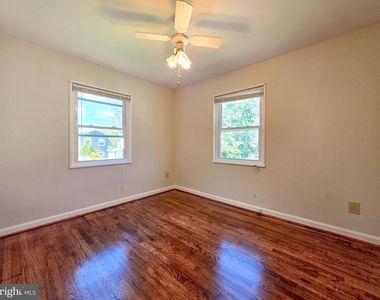 5818 Fifer Drive - Photo Thumbnail 12