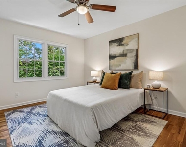 1851 Wainwright Drive - Photo Thumbnail 23