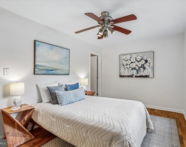 1851 Wainwright Drive - Photo Thumbnail 17
