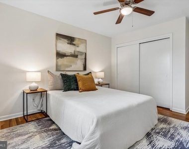 1851 Wainwright Drive - Photo Thumbnail 24