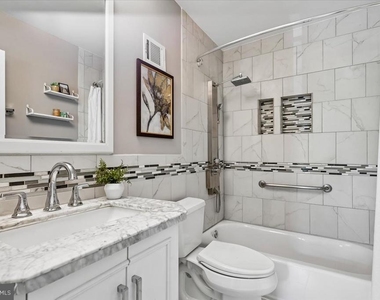 1851 Wainwright Drive - Photo Thumbnail 18