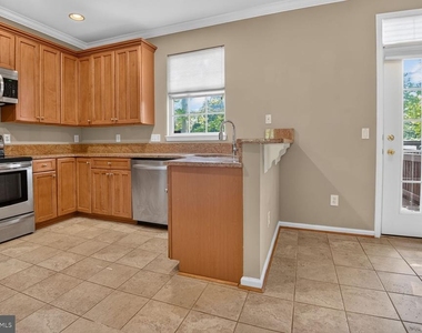 4129 Grover Glen Court - Photo Thumbnail 4