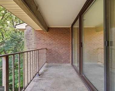 1405 Northgate Square - Photo Thumbnail 23