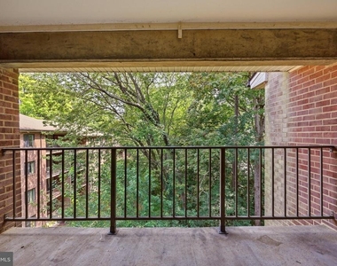 1405 Northgate Square - Photo Thumbnail 24