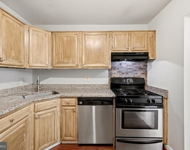 1405 Northgate Square - Photo Thumbnail 12