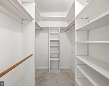 1405 Northgate Square - Photo Thumbnail 22