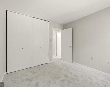 1405 Northgate Square - Photo Thumbnail 19