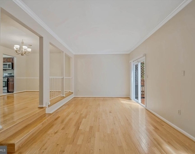 7177 Lake Cove Drive - Photo Thumbnail 15