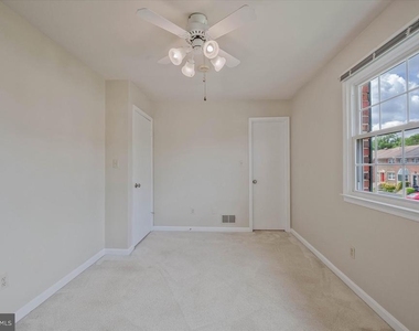 7177 Lake Cove Drive - Photo Thumbnail 19
