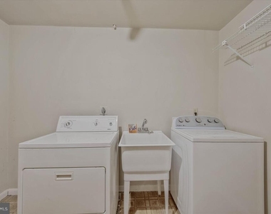 7177 Lake Cove Drive - Photo Thumbnail 39