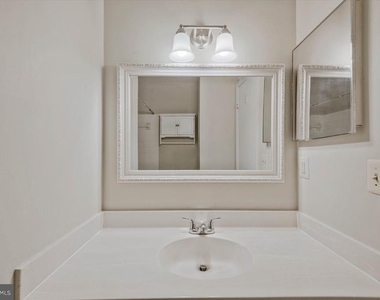 7177 Lake Cove Drive - Photo Thumbnail 22