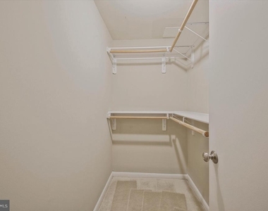 7177 Lake Cove Drive - Photo Thumbnail 37