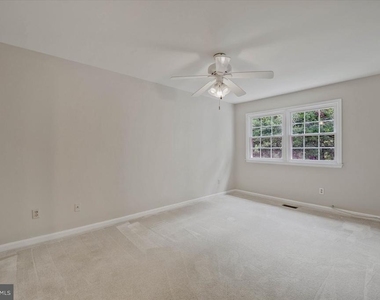 7177 Lake Cove Drive - Photo Thumbnail 24