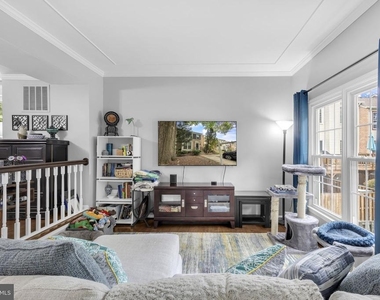 4328 Gypsy Court - Photo Thumbnail 10