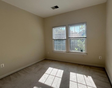 13906 Gothic Drive - Photo Thumbnail 21