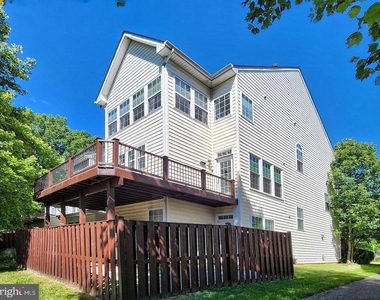 13906 Gothic Drive - Photo Thumbnail 1