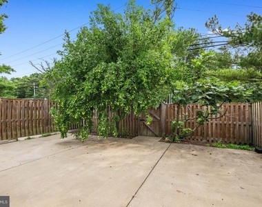 8063 Dulciana Court - Photo Thumbnail 27