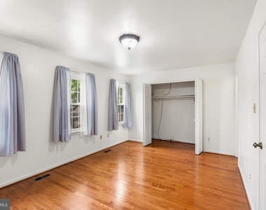 8063 Dulciana Court - Photo Thumbnail 13