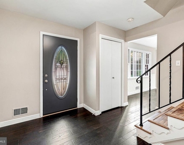 9209 Antelope Place - Photo Thumbnail 2
