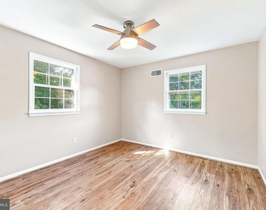 9209 Antelope Place - Photo Thumbnail 17