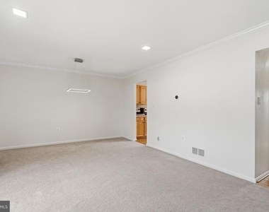 6002 Mardale Lane - Photo Thumbnail 10