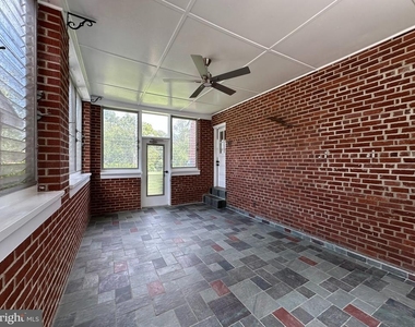 3000 James Street - Photo Thumbnail 12