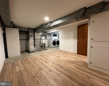 3000 James Street - Photo Thumbnail 18