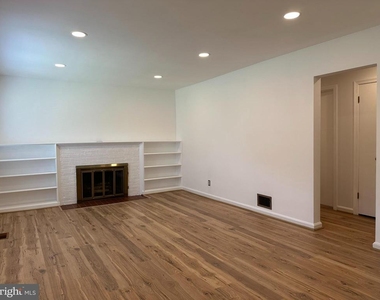 3000 James Street - Photo Thumbnail 3