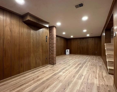 3000 James Street - Photo Thumbnail 17