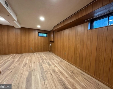 3000 James Street - Photo Thumbnail 13