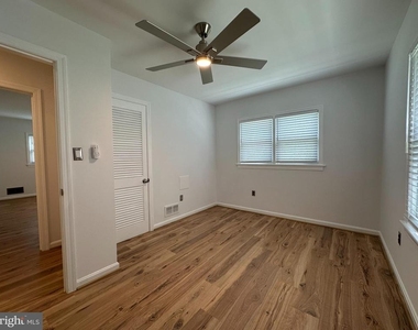 3000 James Street - Photo Thumbnail 6