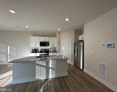 114 Haida Lane - Photo Thumbnail 1