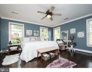 444 Winchester Street - Photo Thumbnail 6