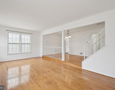 3940 Bradwater Street - Photo Thumbnail 9
