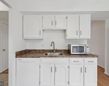 3940 Bradwater Street - Photo Thumbnail 12