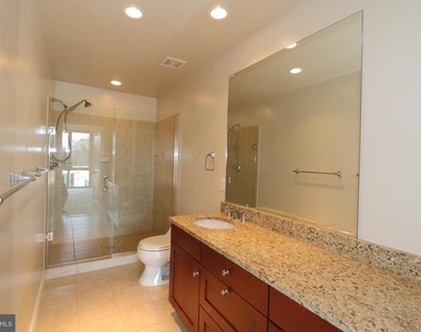 513 W Broad Street - Photo Thumbnail 21