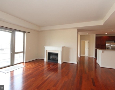 513 W Broad Street - Photo Thumbnail 5