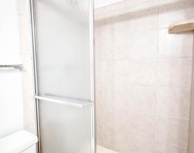6300 Stevenson Avenue - Photo Thumbnail 22