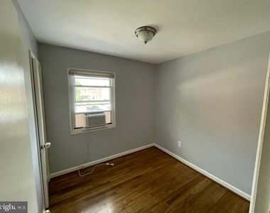 4221 Vermont Avenue - Photo Thumbnail 11