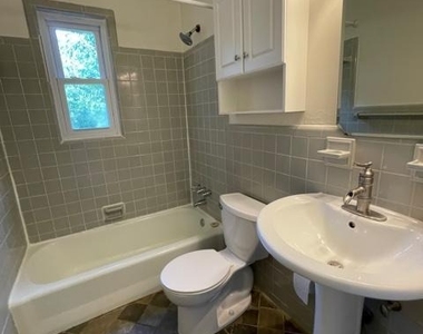 4221 Vermont Avenue - Photo Thumbnail 8