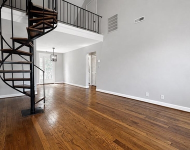 4814 30th Street S - Photo Thumbnail 5