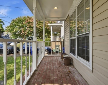5616 8th Street N - Photo Thumbnail 4